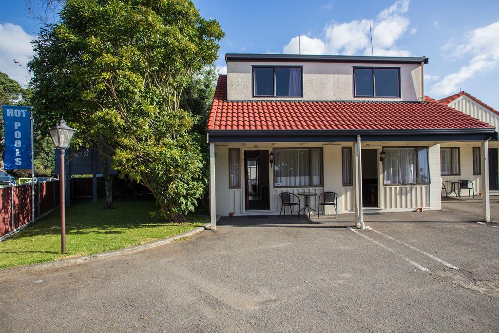 Bennetts Thermal Motor Inn Tauranga Buitenkant foto