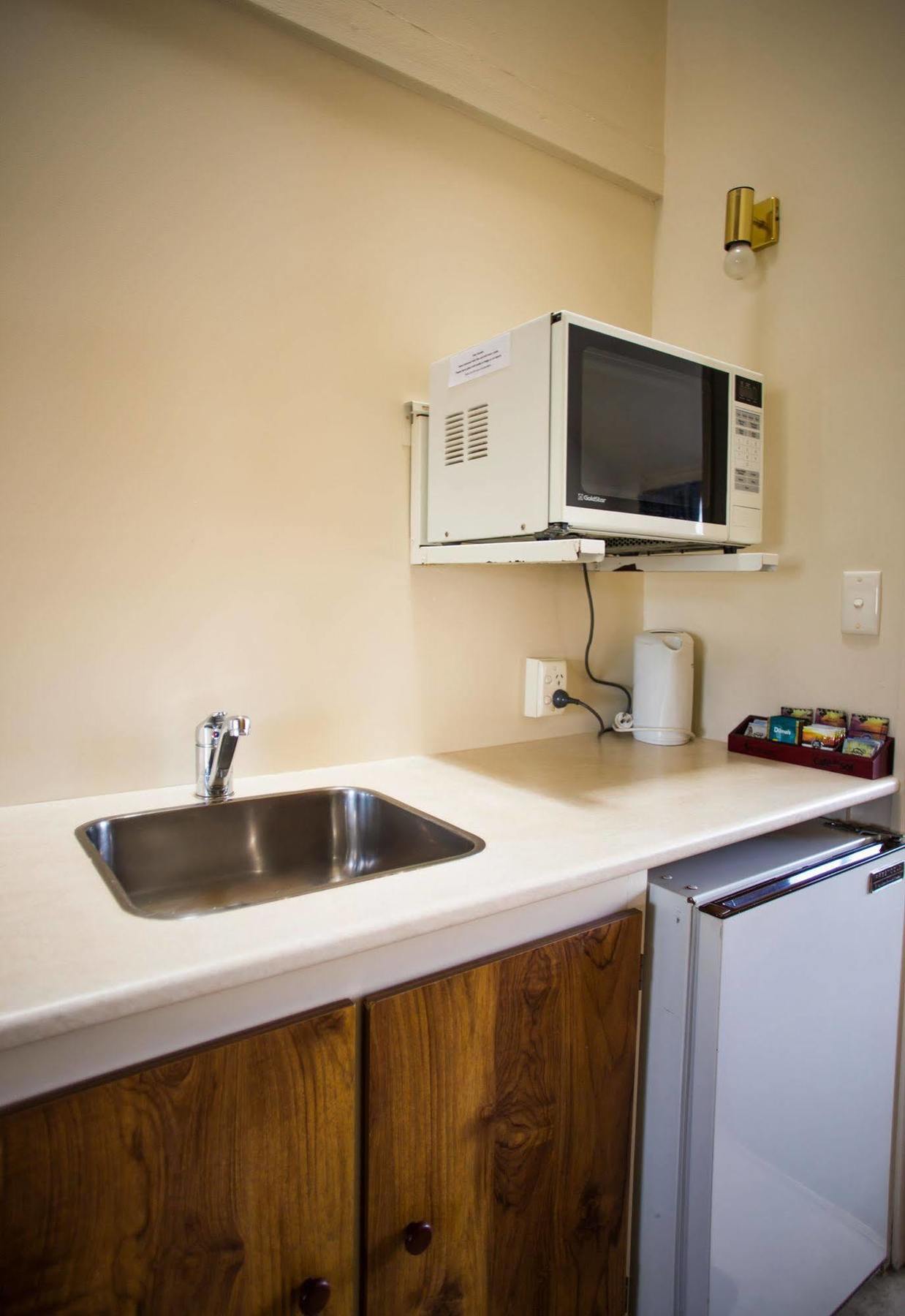 Bennetts Thermal Motor Inn Tauranga Buitenkant foto