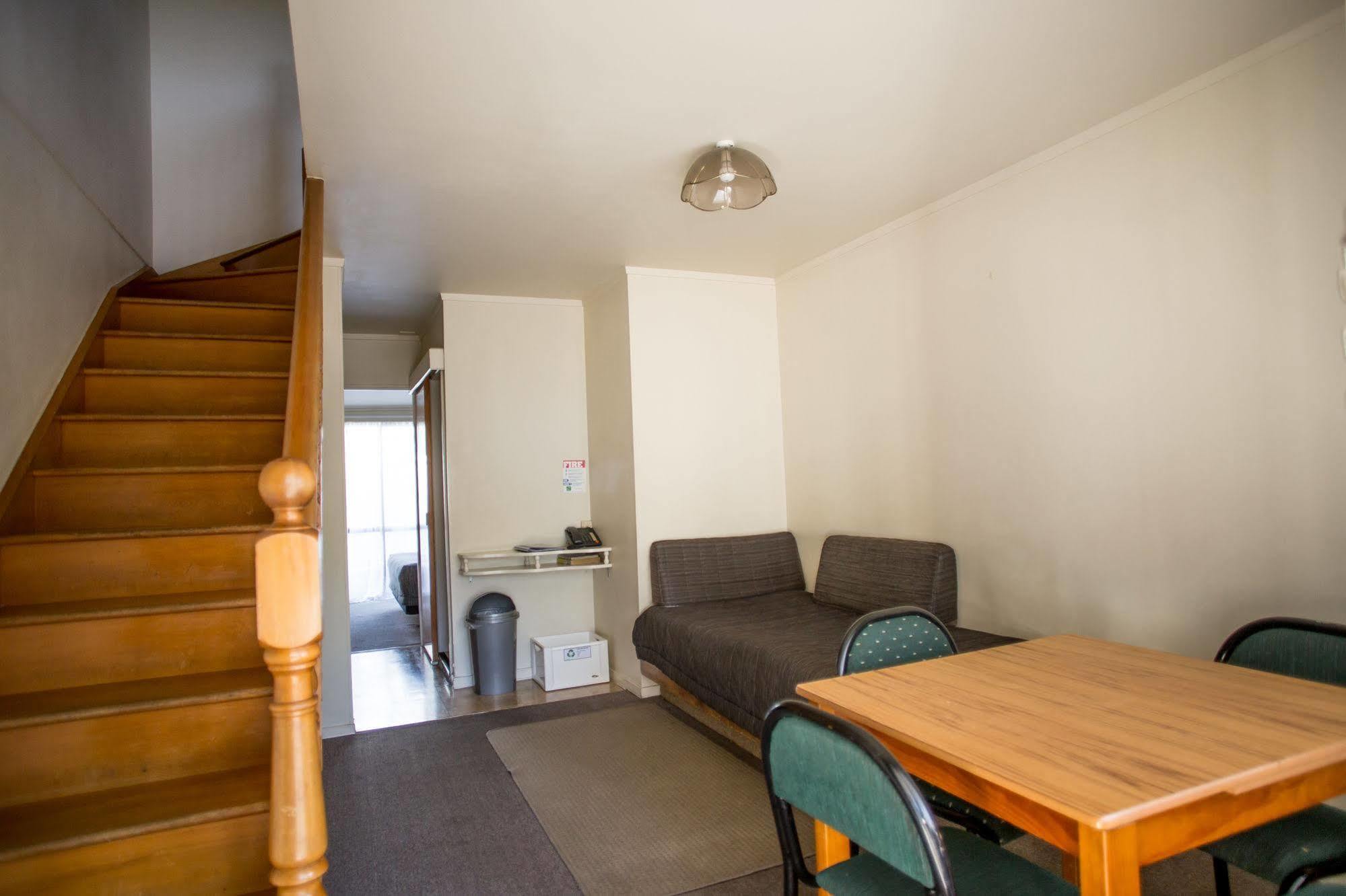 Bennetts Thermal Motor Inn Tauranga Buitenkant foto